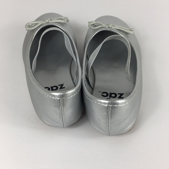 Zoe & Zac Silver Ballerina dress shoes - Picture 4 of 6